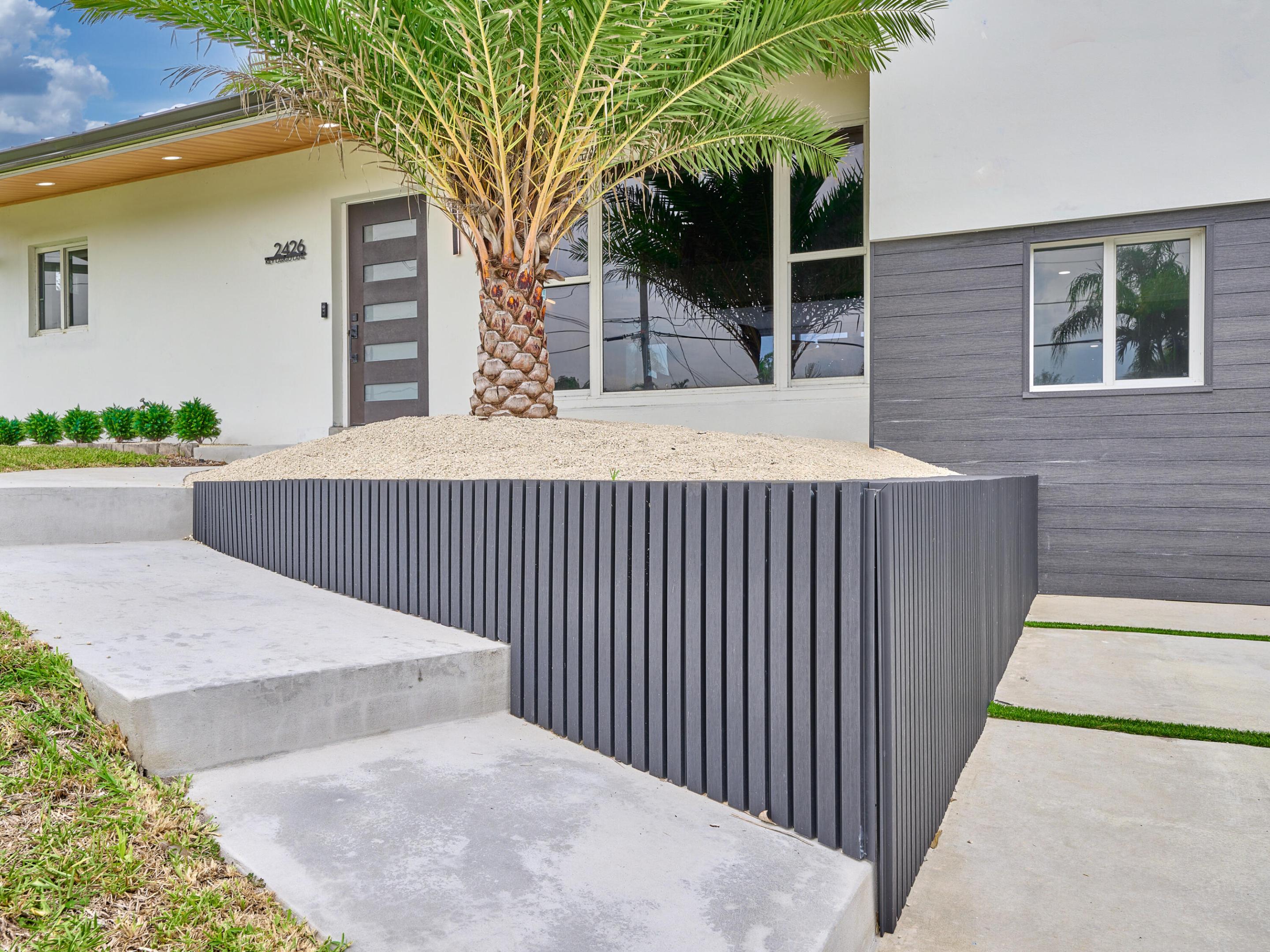 LAUDERDALE ISLES NO 2-BLK 6 - Residential