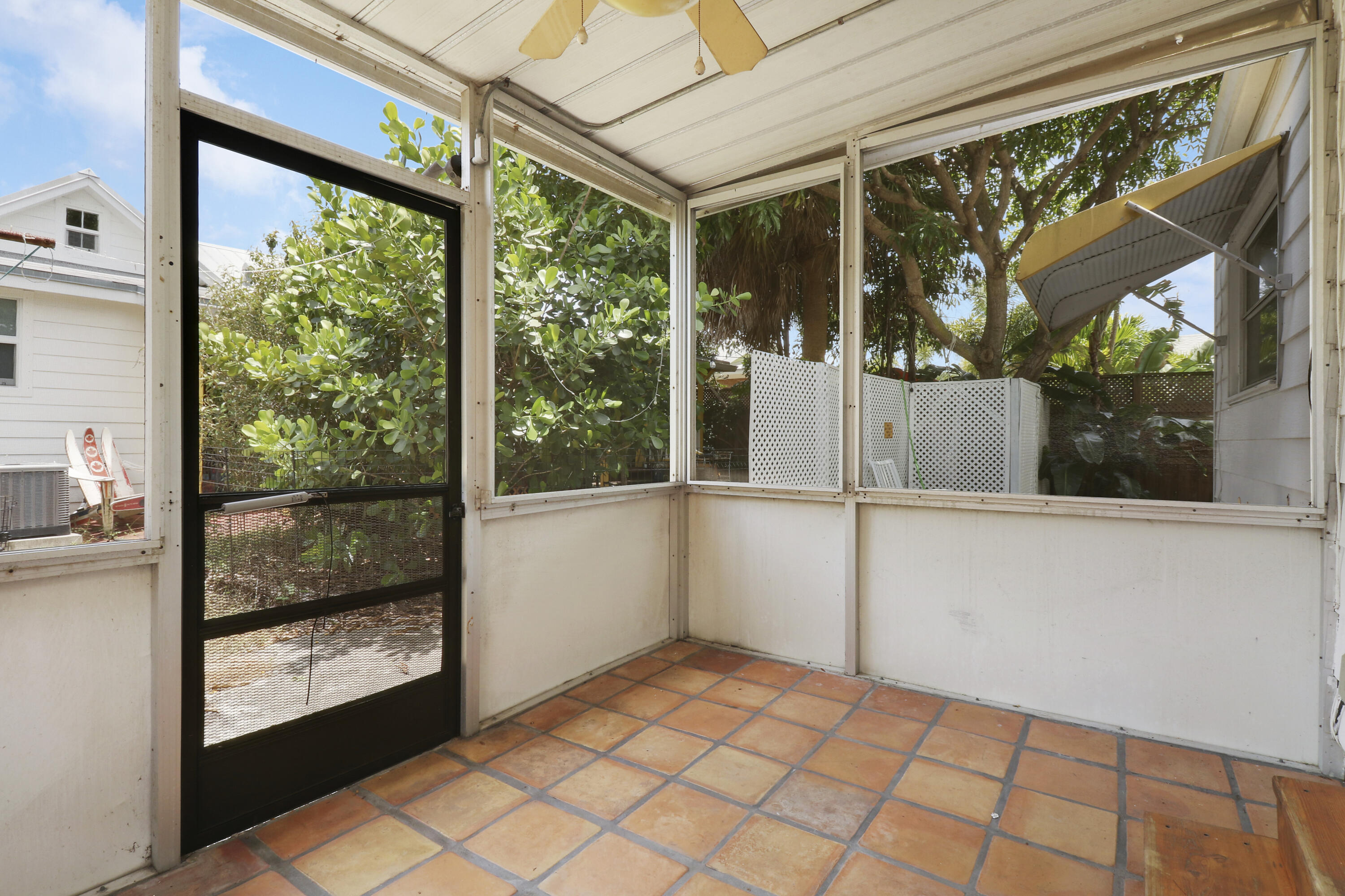 LAKE WORTH BEACH - Residential Lease