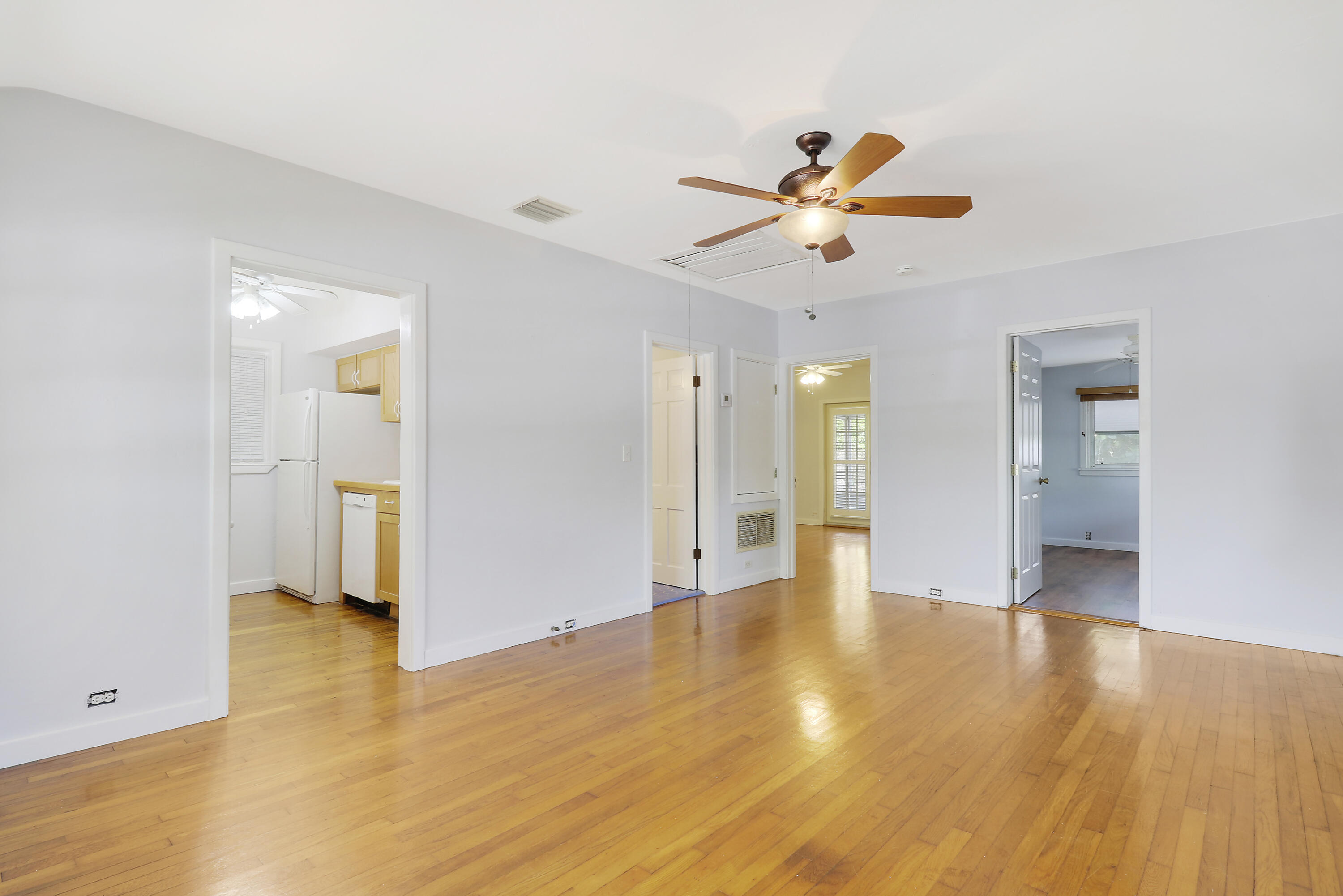 LAKE WORTH BEACH - Residential Lease