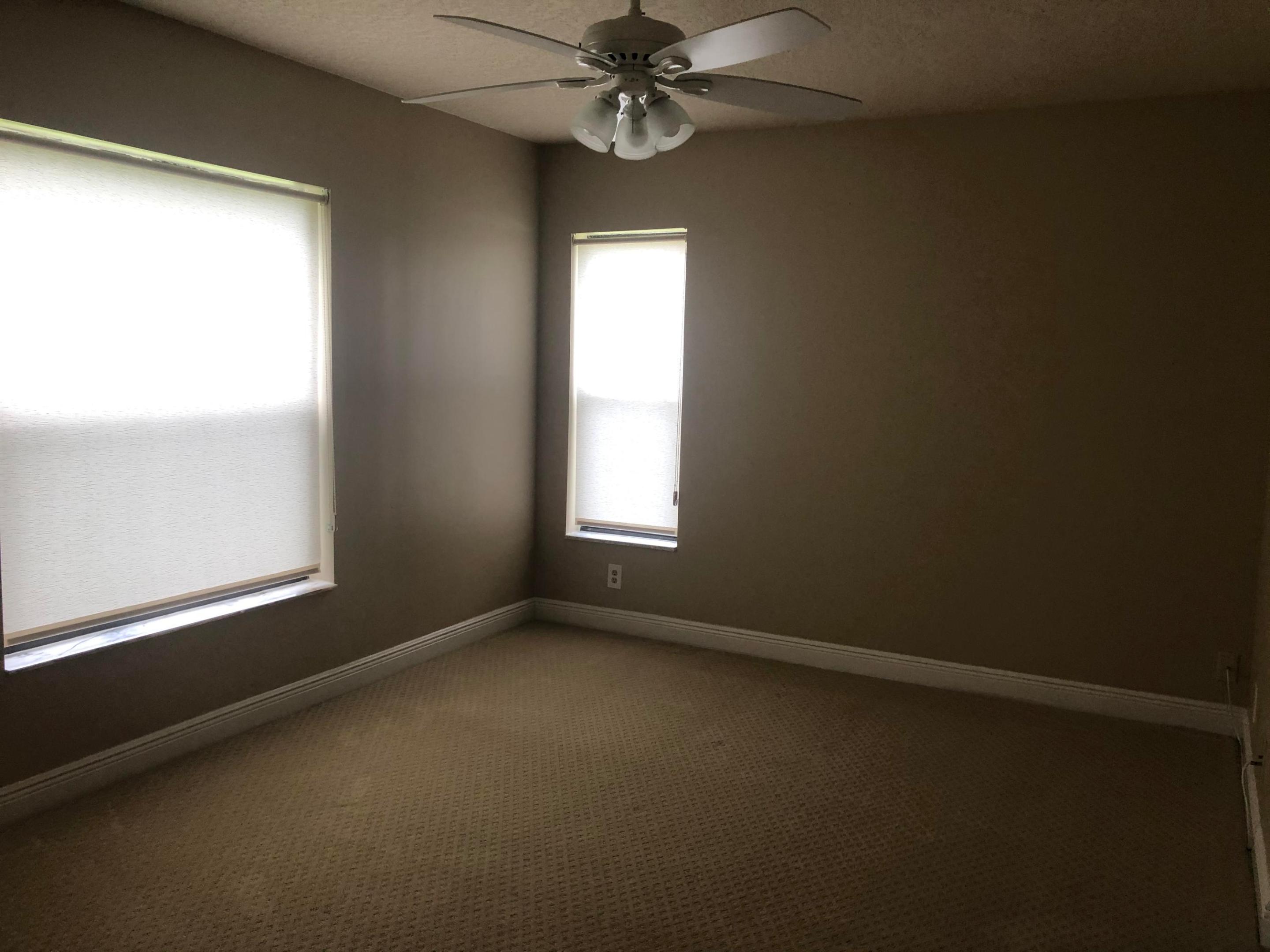 PARK AT WINDWOOD CONDO - JAYWOOD - Residential