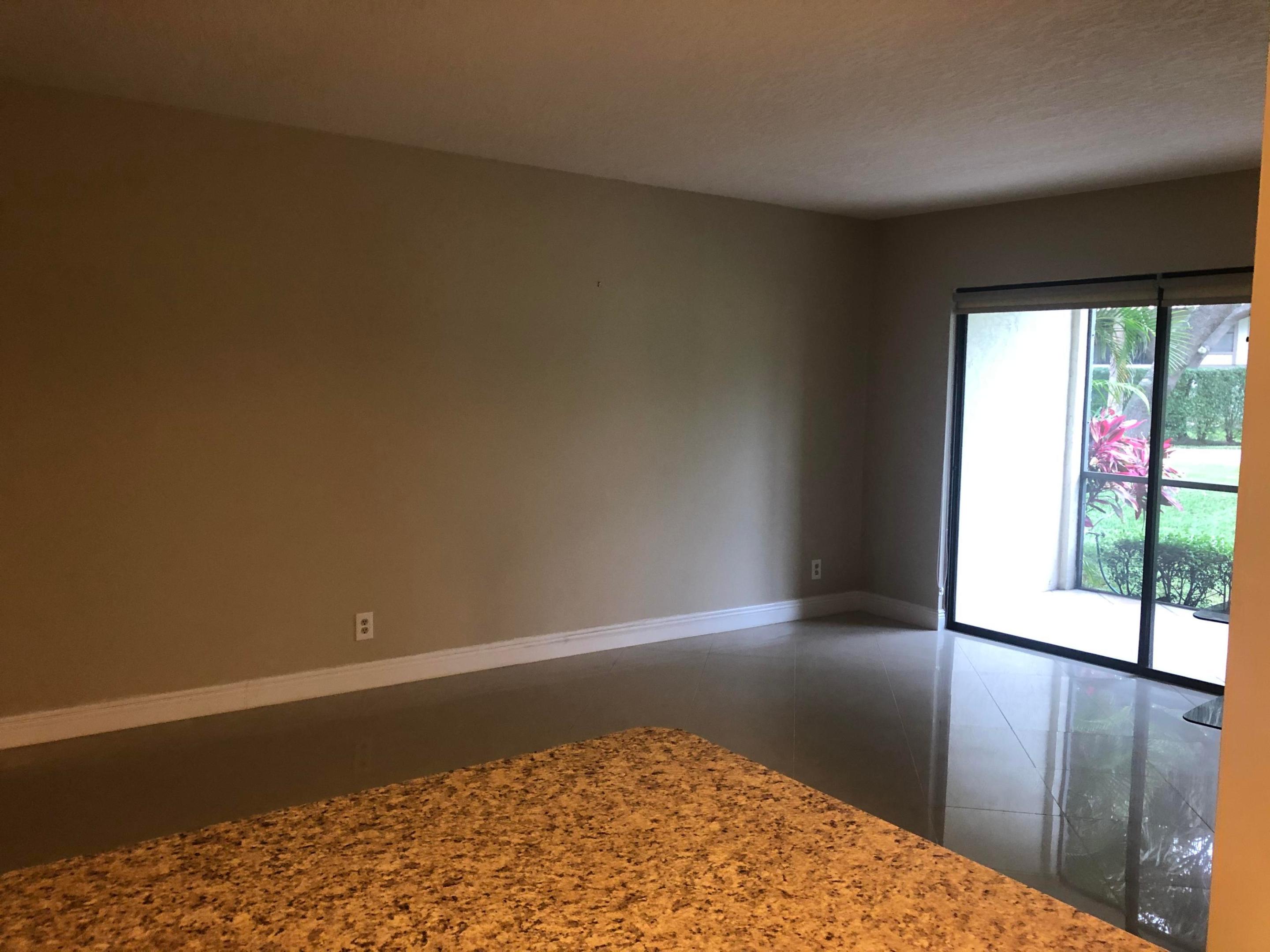 PARK AT WINDWOOD CONDO - JAYWOOD - Residential