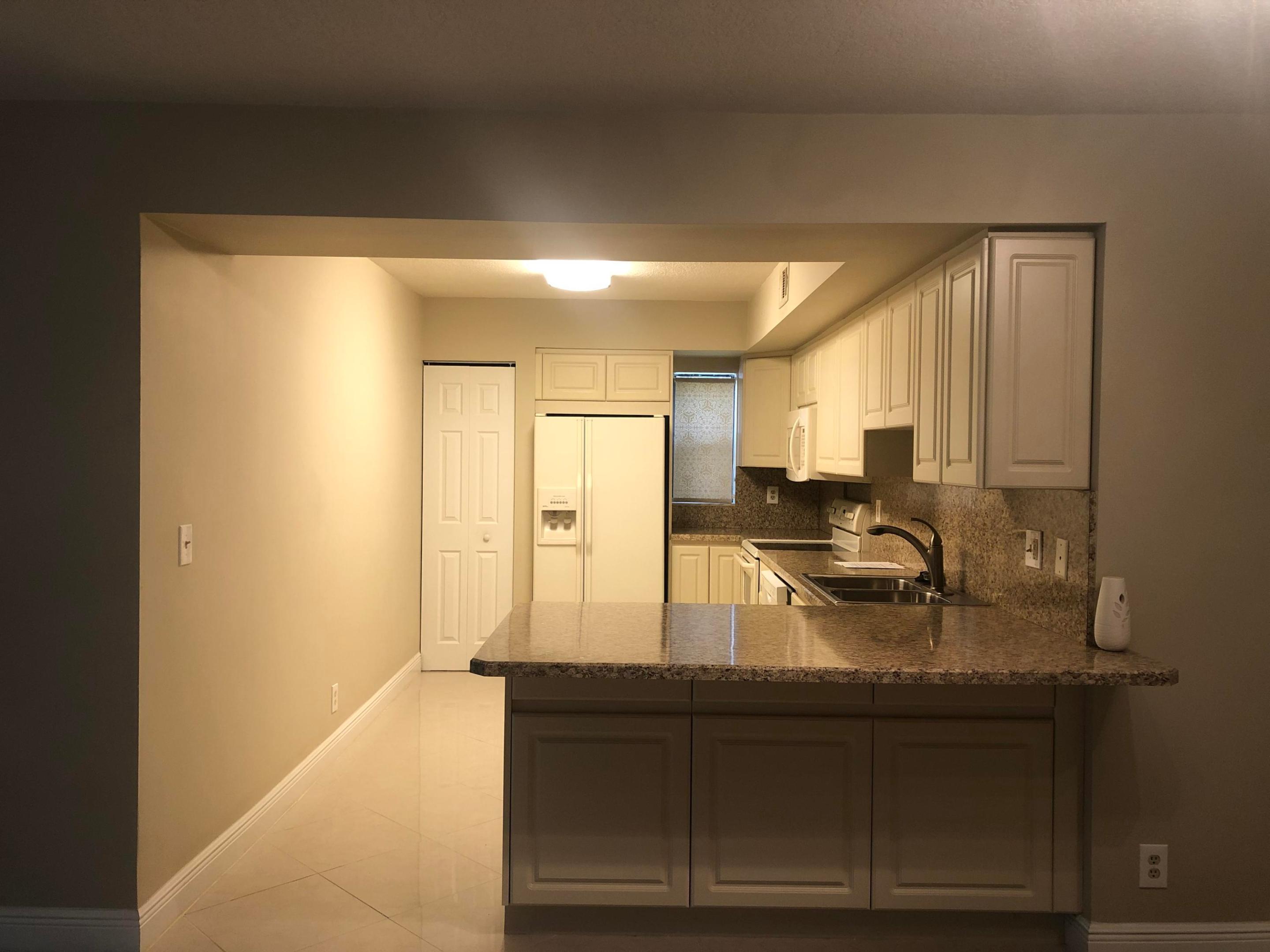 PARK AT WINDWOOD CONDO - JAYWOOD - Residential