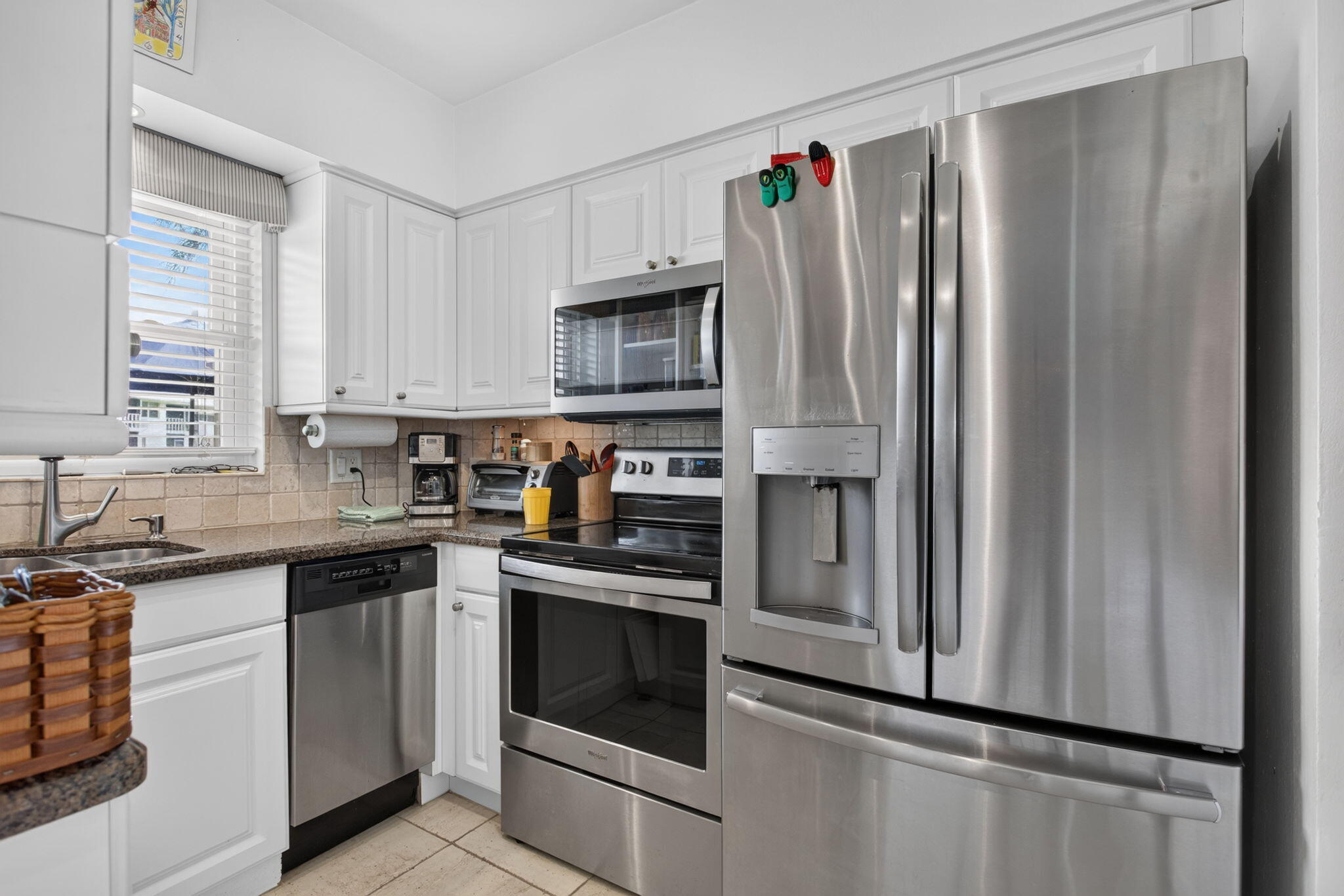 LAKESHORE LODGE CO-OP - Residential