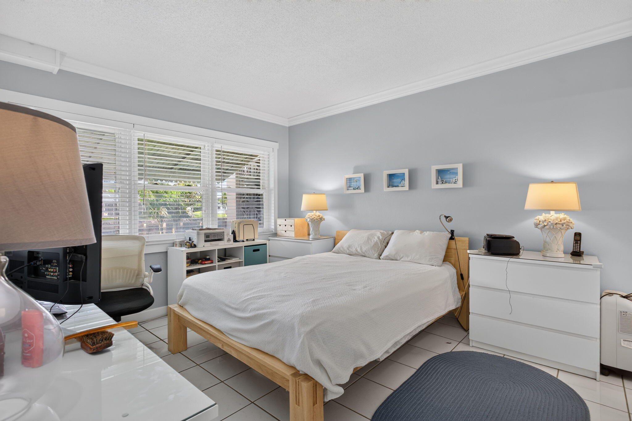 LAKESHORE LODGE CO-OP - Residential