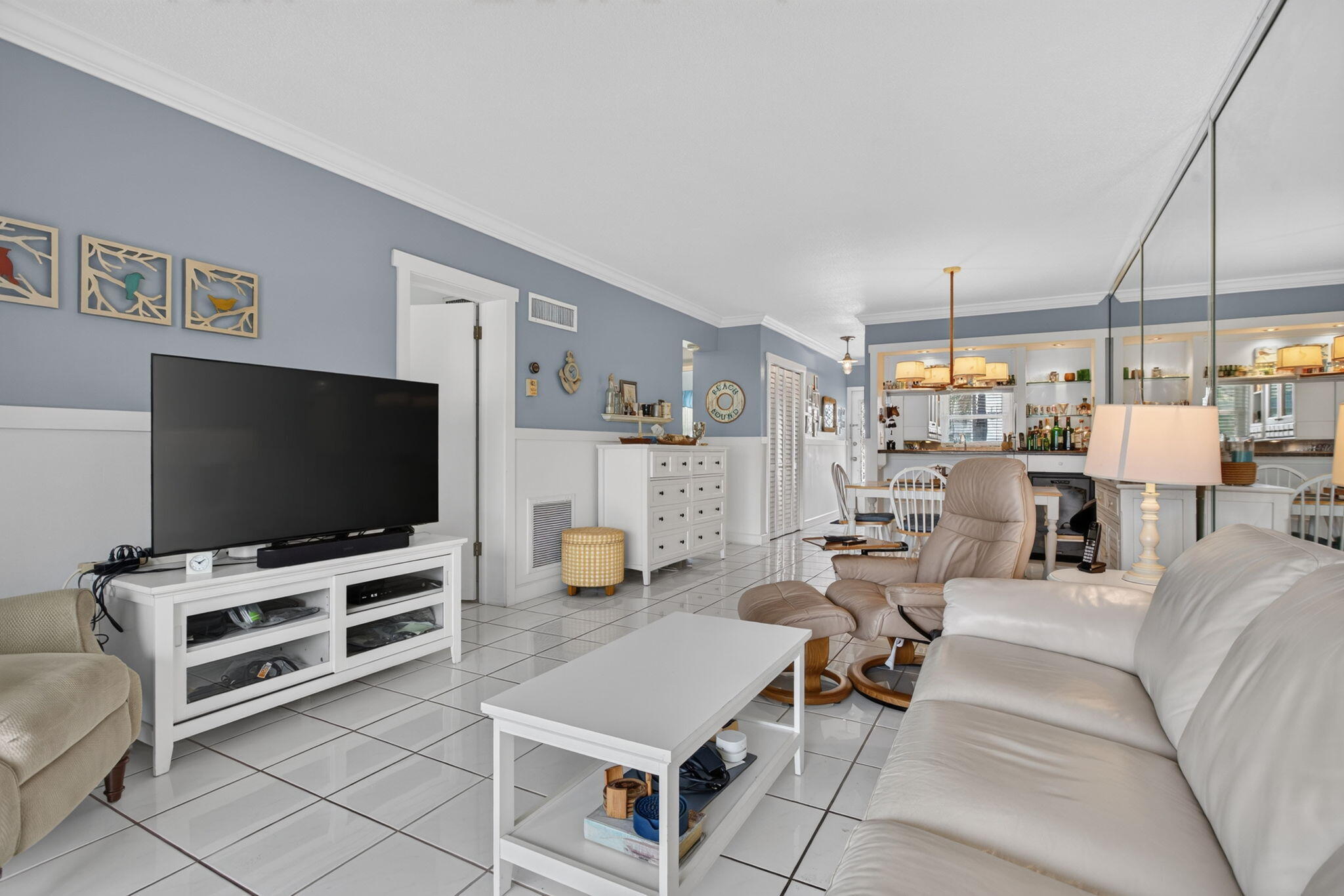 LAKESHORE LODGE CO-OP - Residential