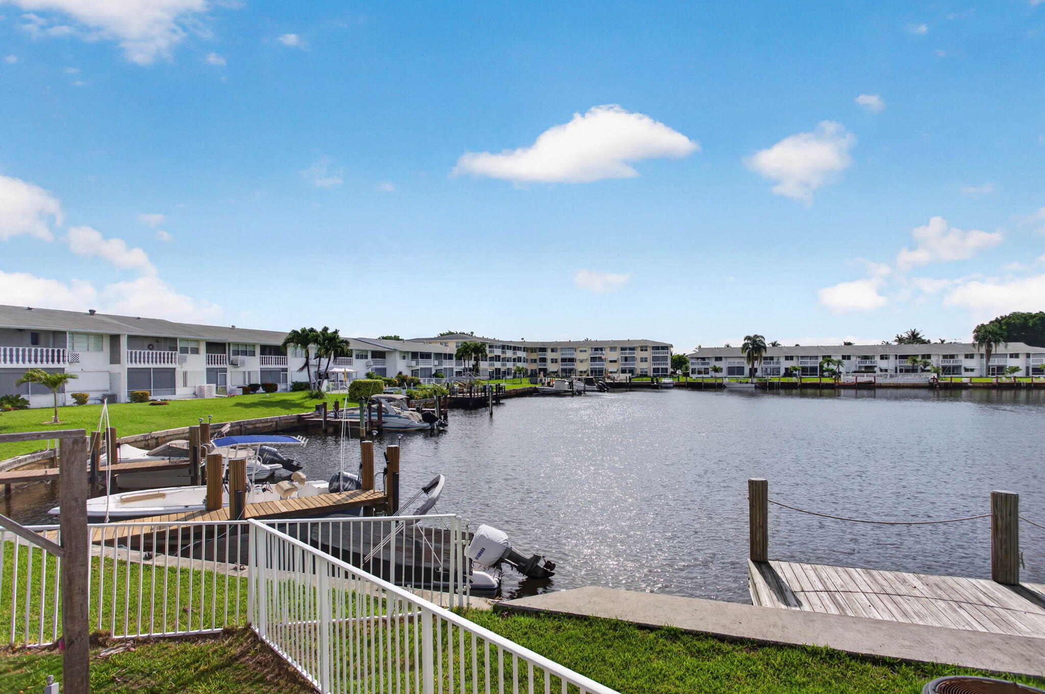 LAKESHORE LODGE CO-OP - Residential