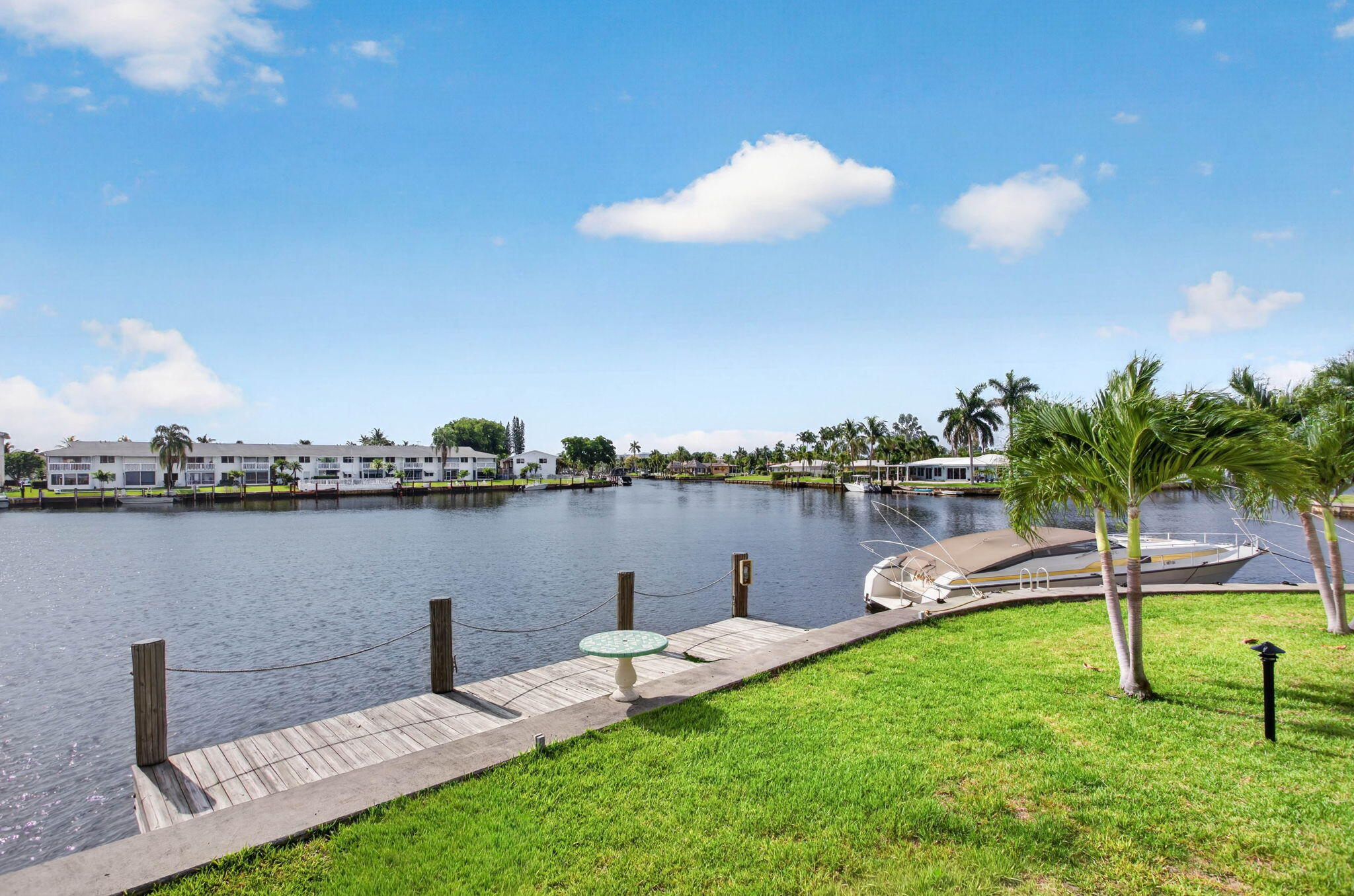 LAKESHORE LODGE CO-OP - Residential