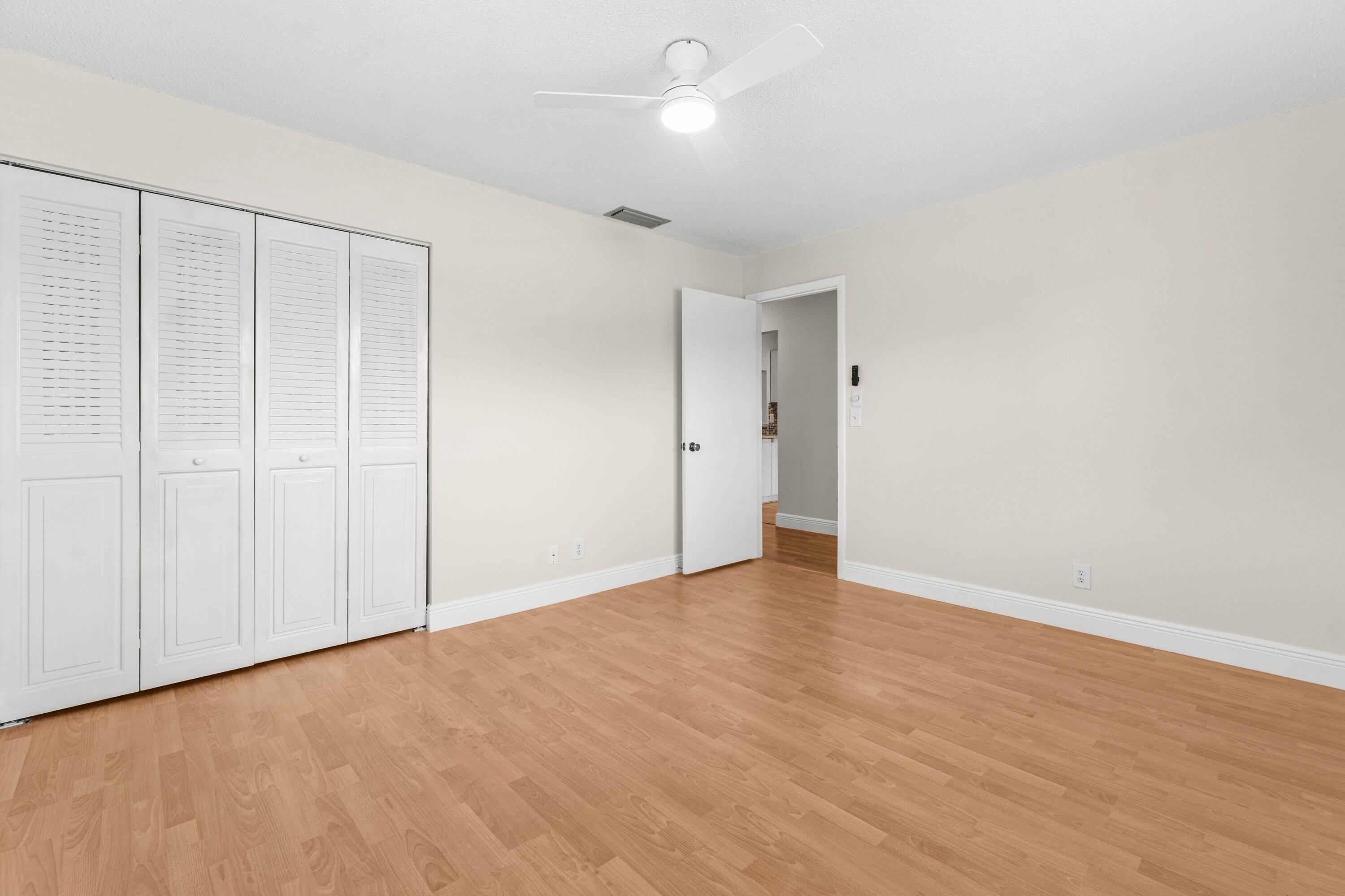 DELRAY OAKS CONDO - Residential Lease