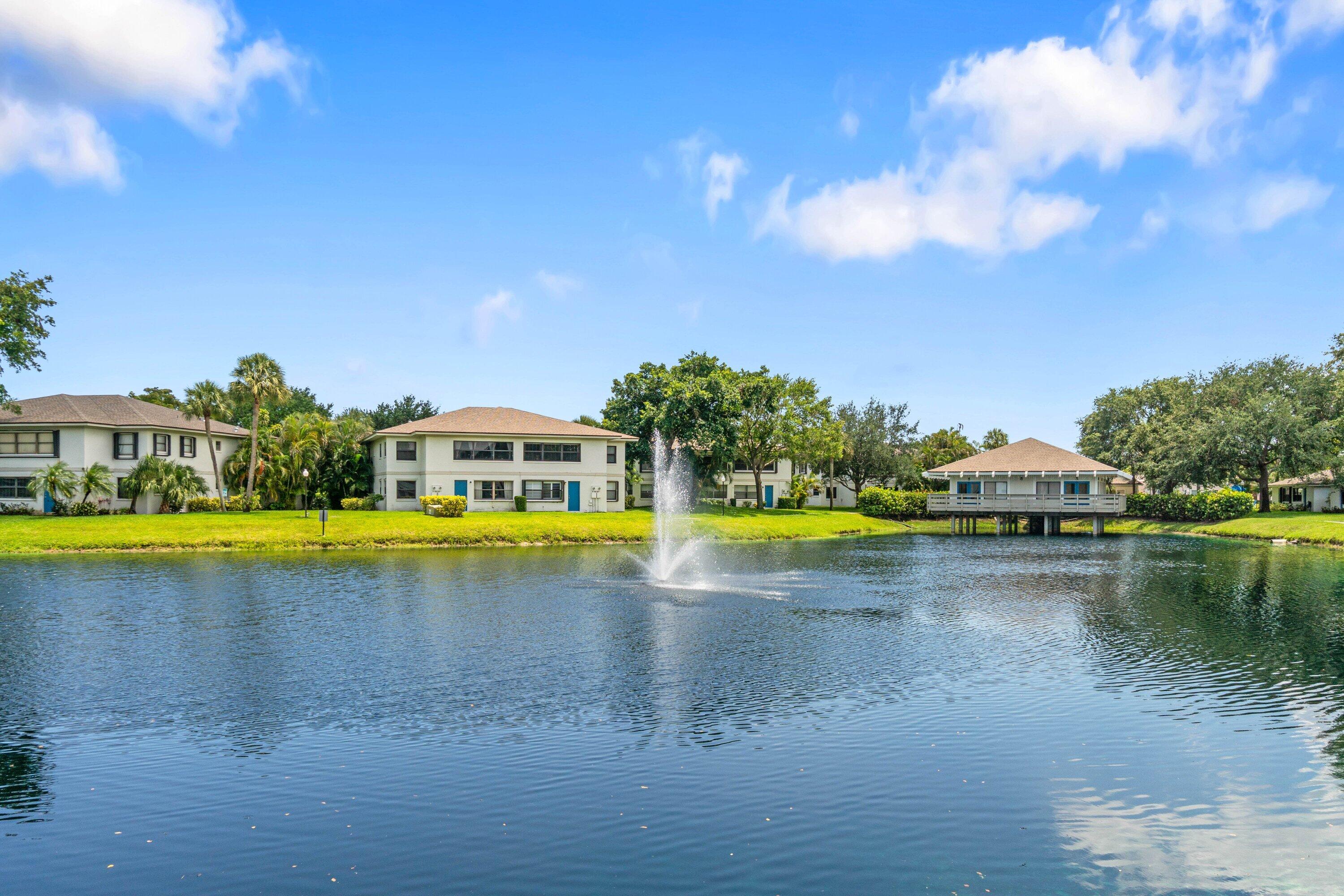 DELRAY OAKS CONDO - Residential Lease