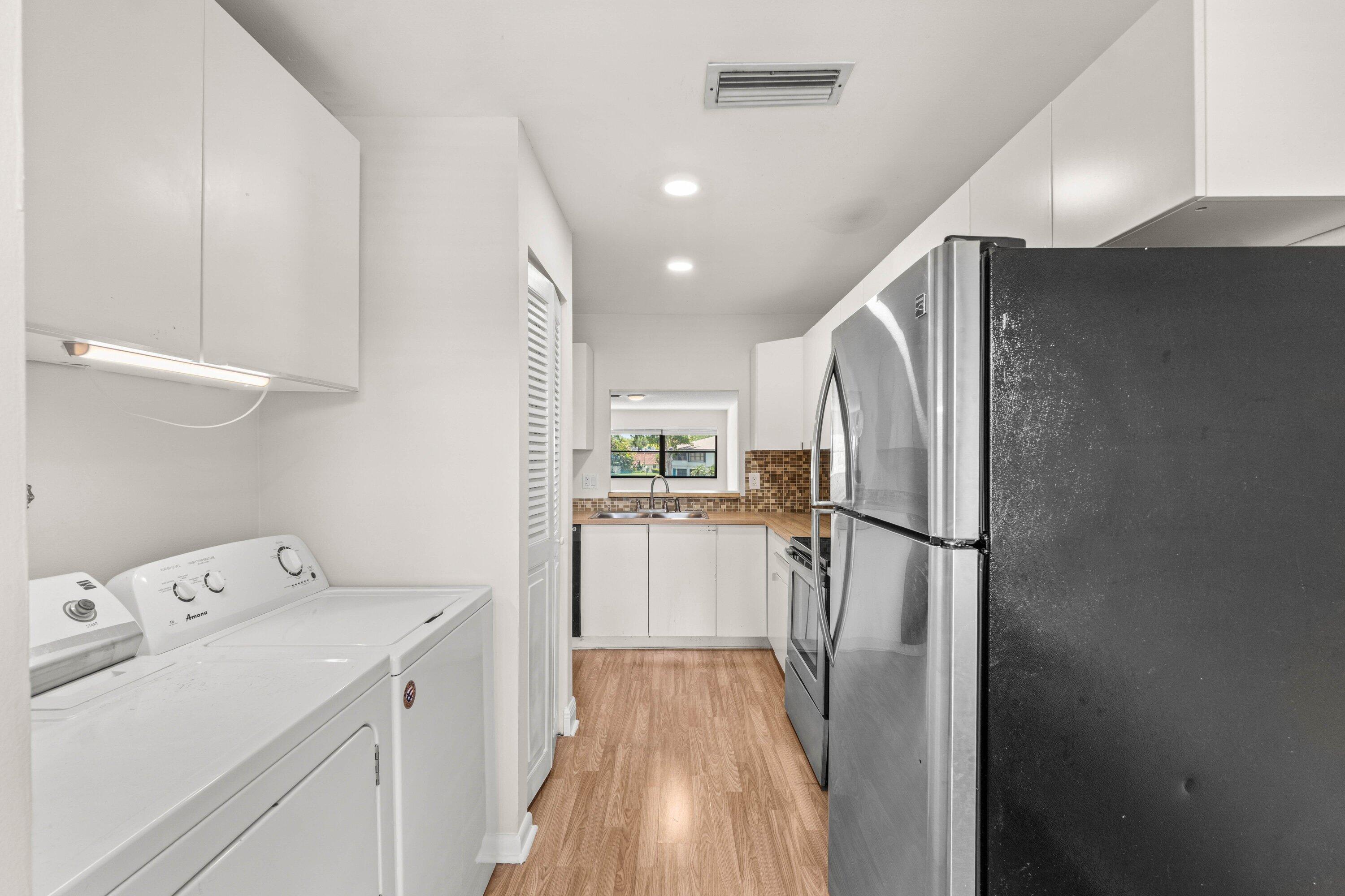 DELRAY OAKS CONDO - Residential Lease