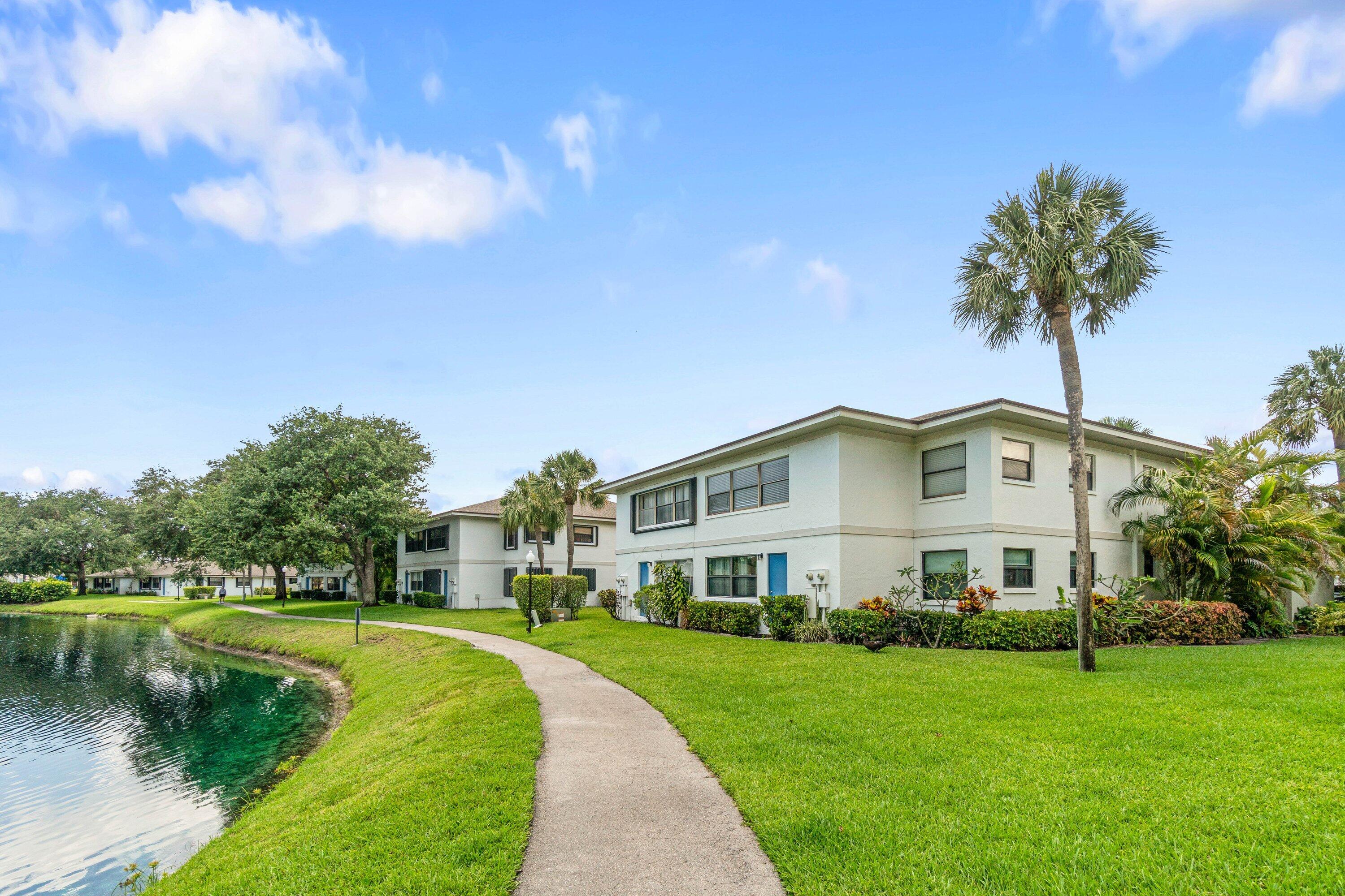 DELRAY OAKS CONDO - Residential Lease