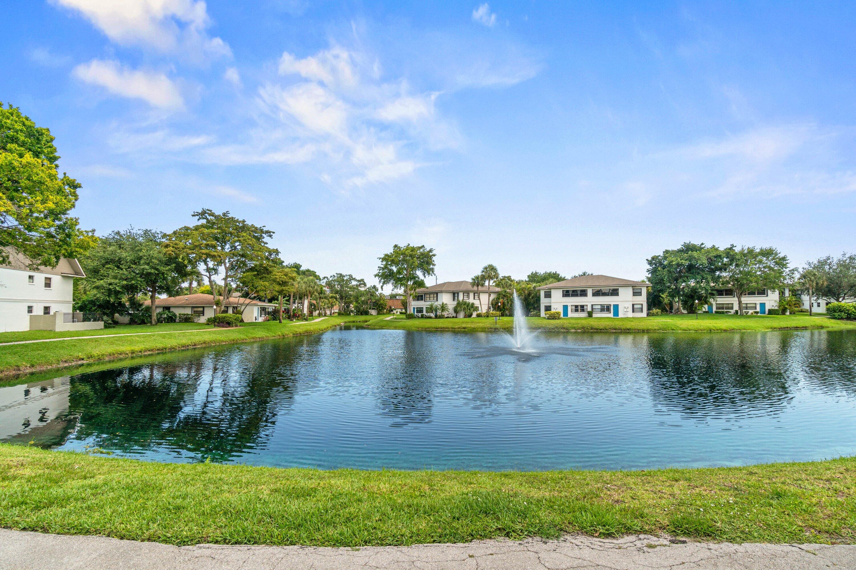 DELRAY OAKS CONDO - Residential Lease