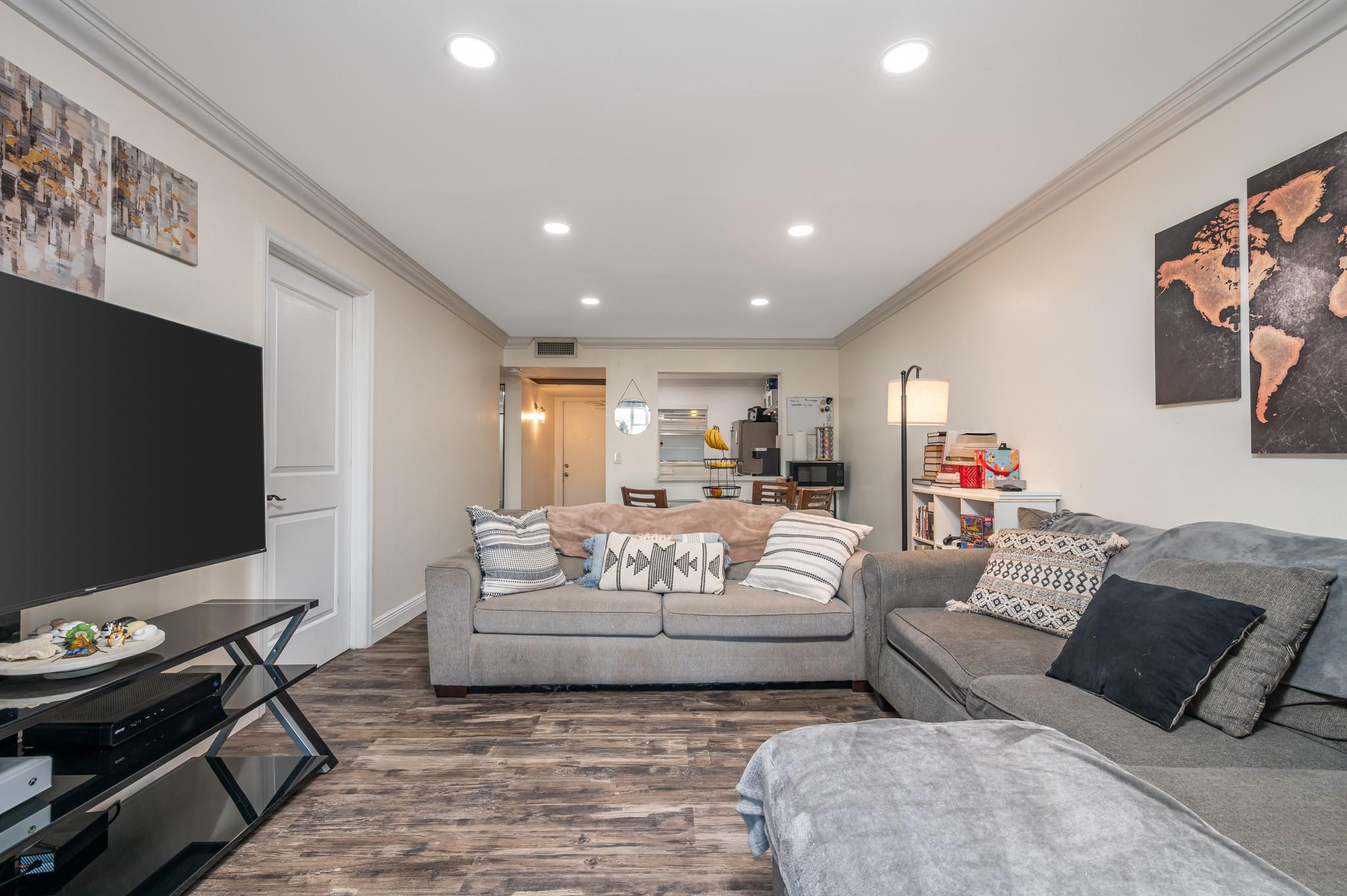 POINCIANA 3 OF PINE ISLAND RIDGE - Residential
