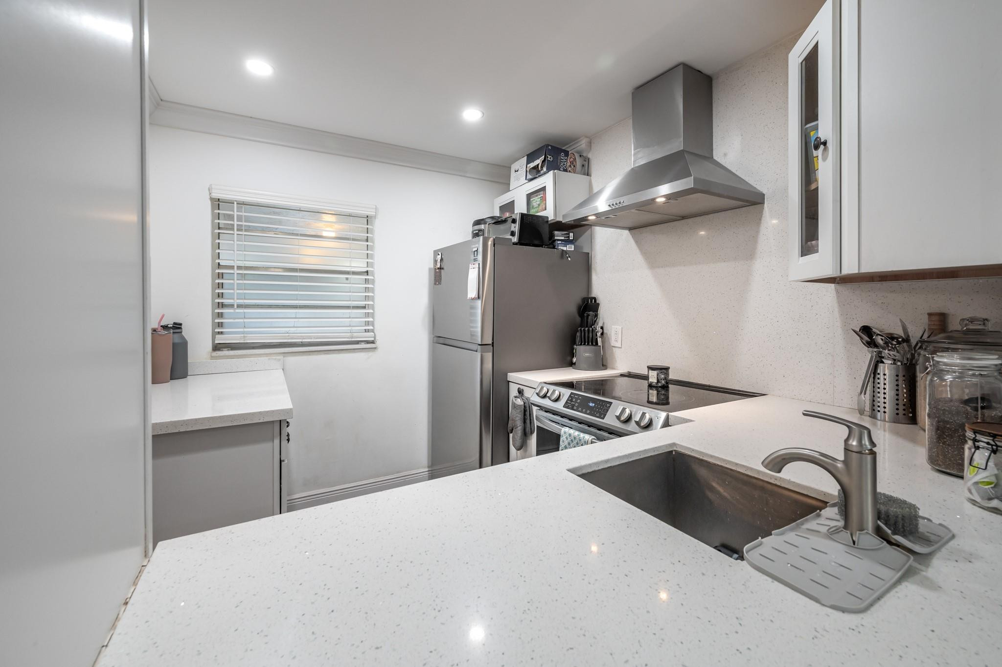 POINCIANA 3 OF PINE ISLAND RIDGE - Residential