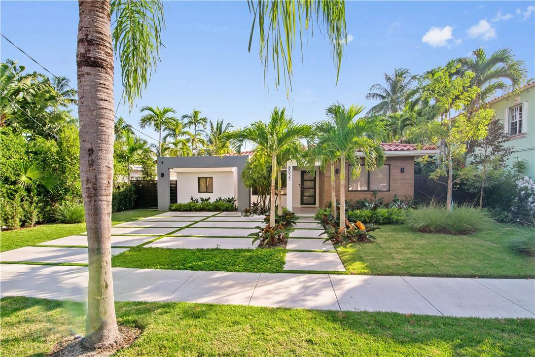 BISCAYNE POINT - Residential