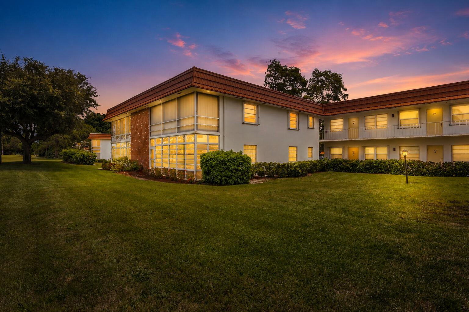 VISTA DEL LAGO CONDO - Residential