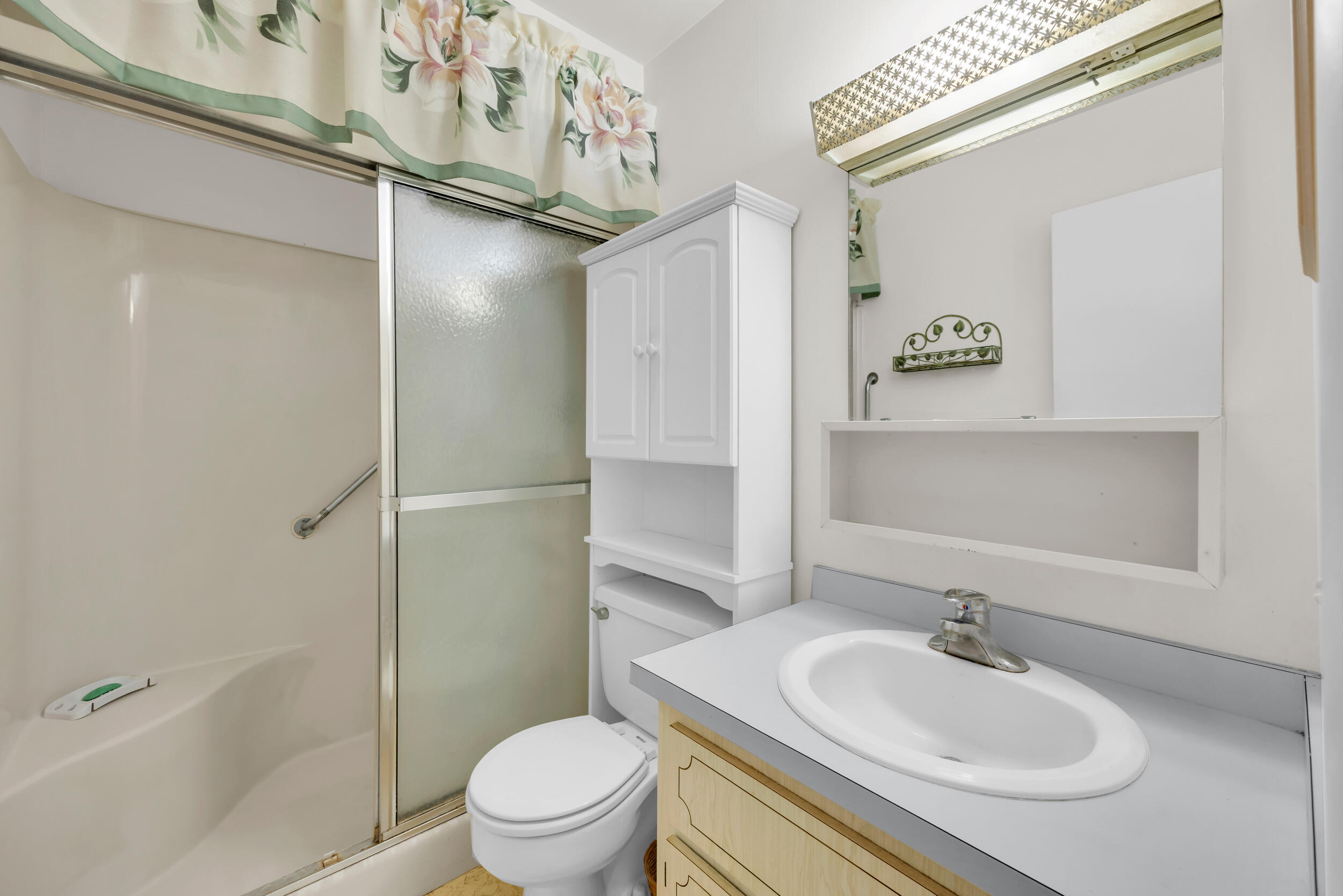VISTA DEL LAGO CONDO - Residential