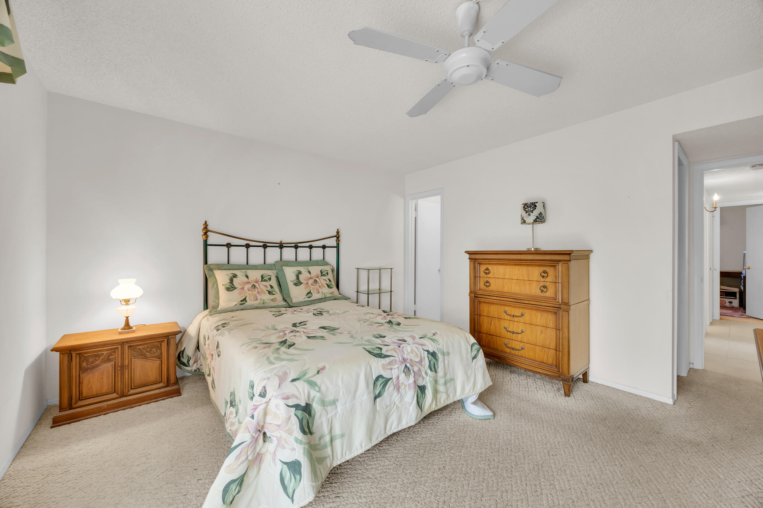 VISTA DEL LAGO CONDO - Residential