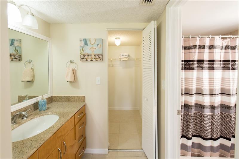 WINDWOOD - Residential