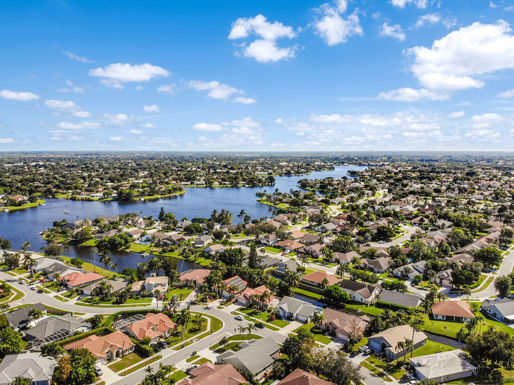 EMERALD FOREST OF WELLINGTON - Residential Lease