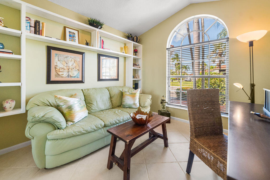 EMERALD FOREST OF WELLINGTON - Residential Lease