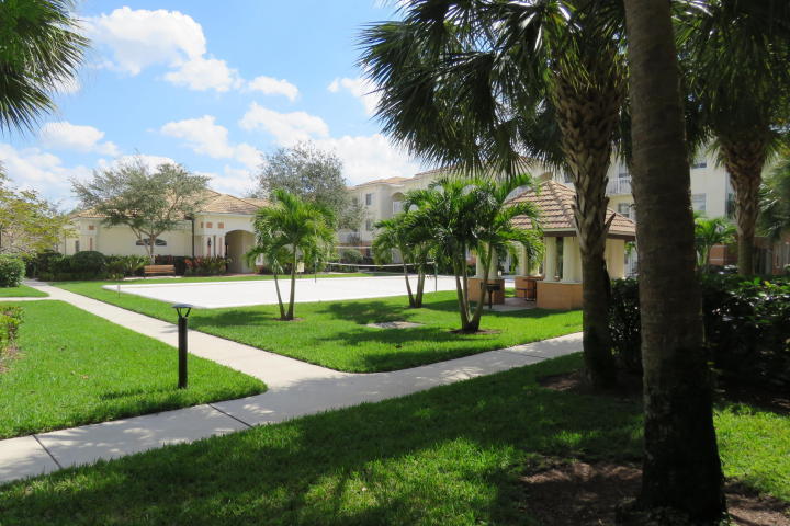 MEZZANO CONDO - Residential