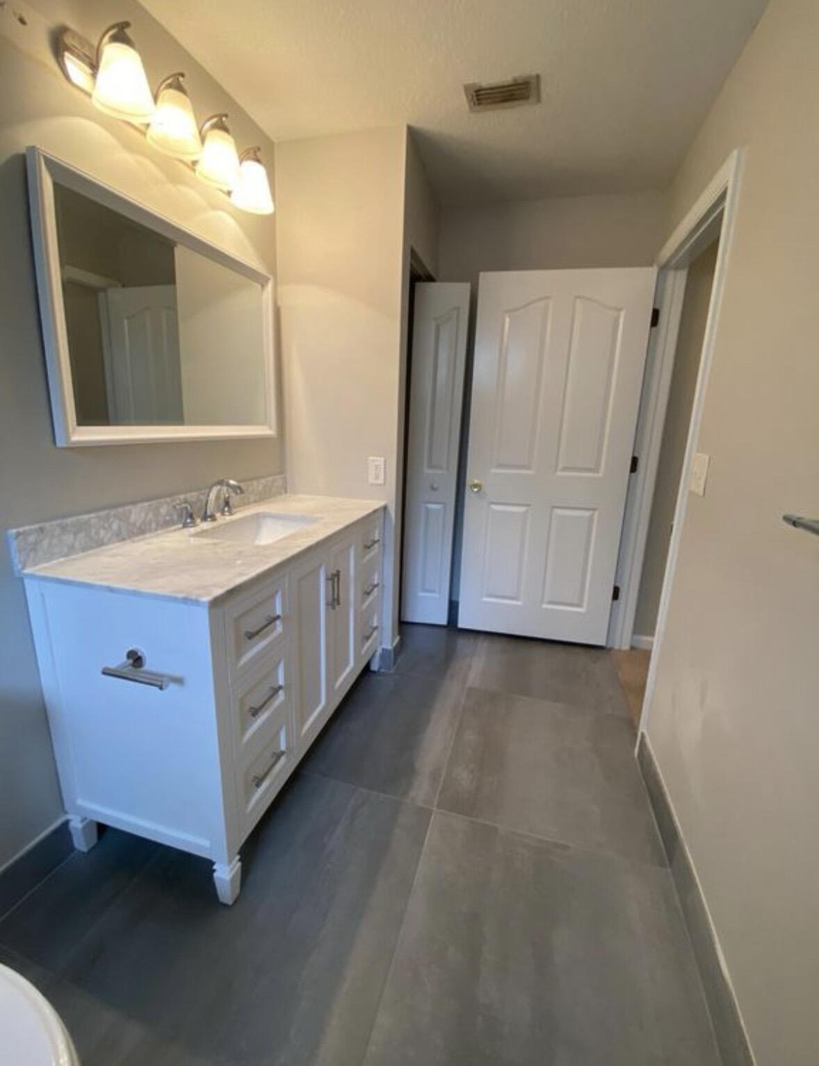 MEZZANO CONDO - Residential