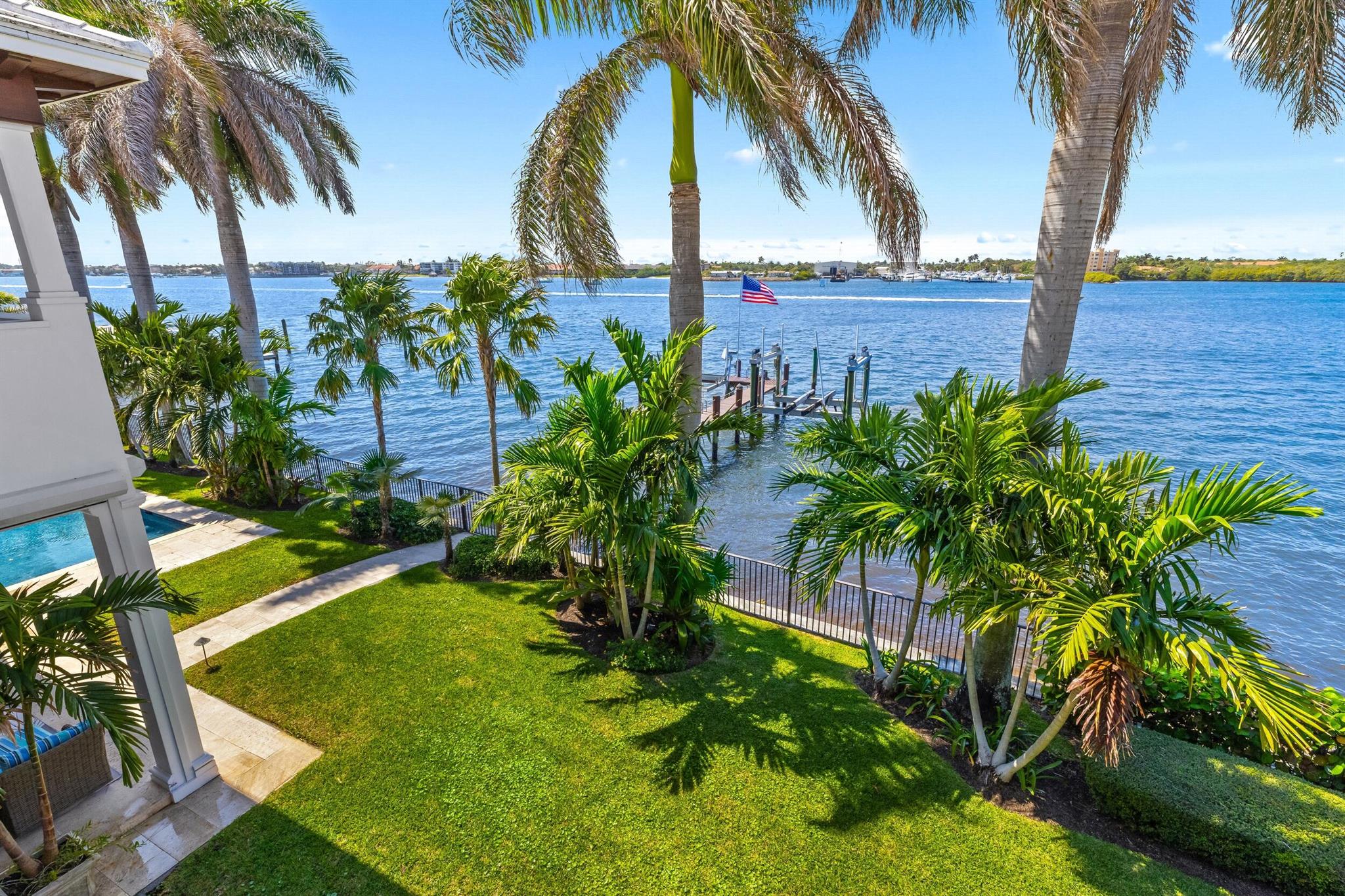 POINT MANALAPAN 9 - Residential