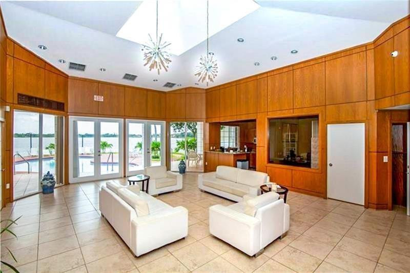 LAKEVIEW CLUB CONDO - Residential Lease