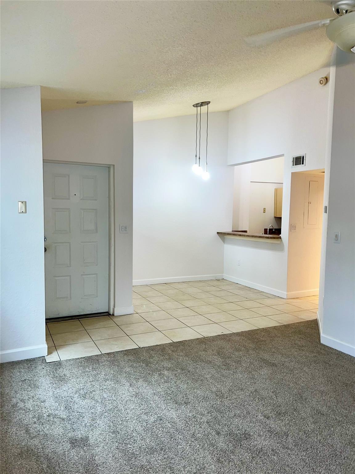 LAKEVIEW CLUB CONDO - Residential Lease