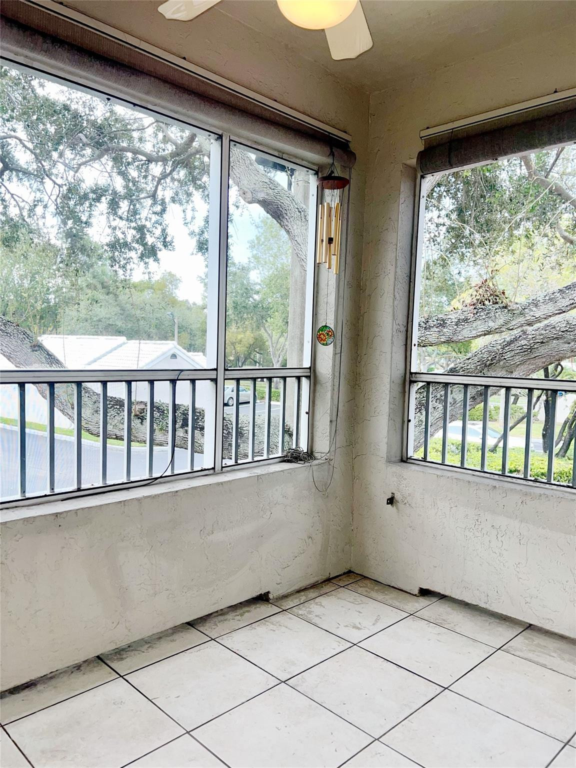 LAKEVIEW CLUB CONDO - Residential Lease
