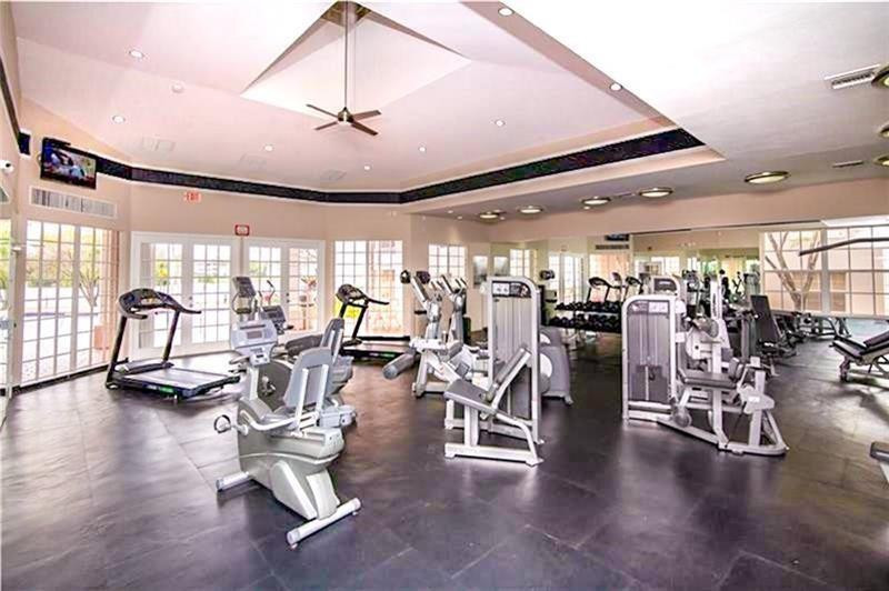 LAKEVIEW CLUB CONDO - Residential Lease
