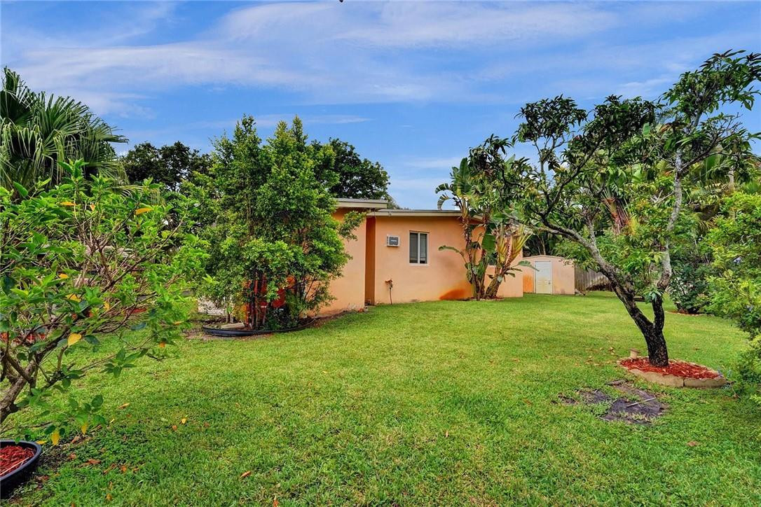 Poinsettia Heights - Residential