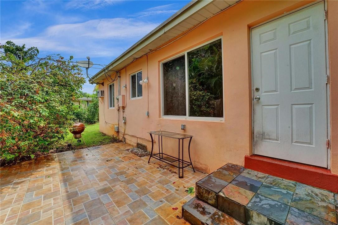 Poinsettia Heights - Residential