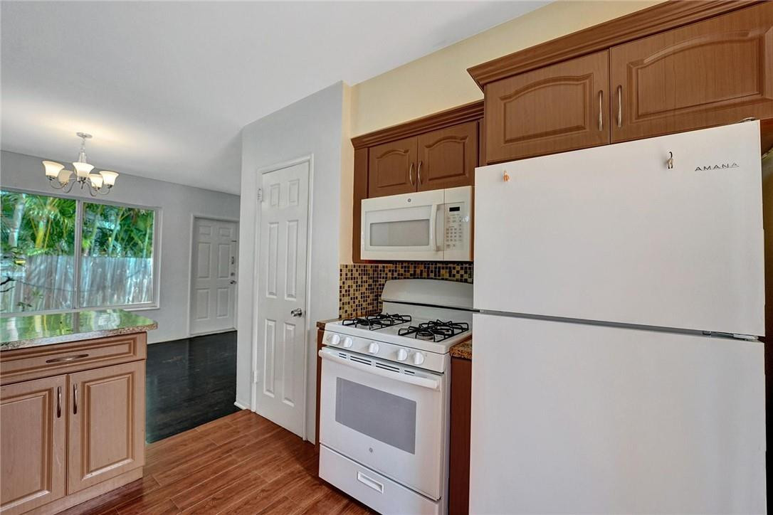 Poinsettia Heights - Residential