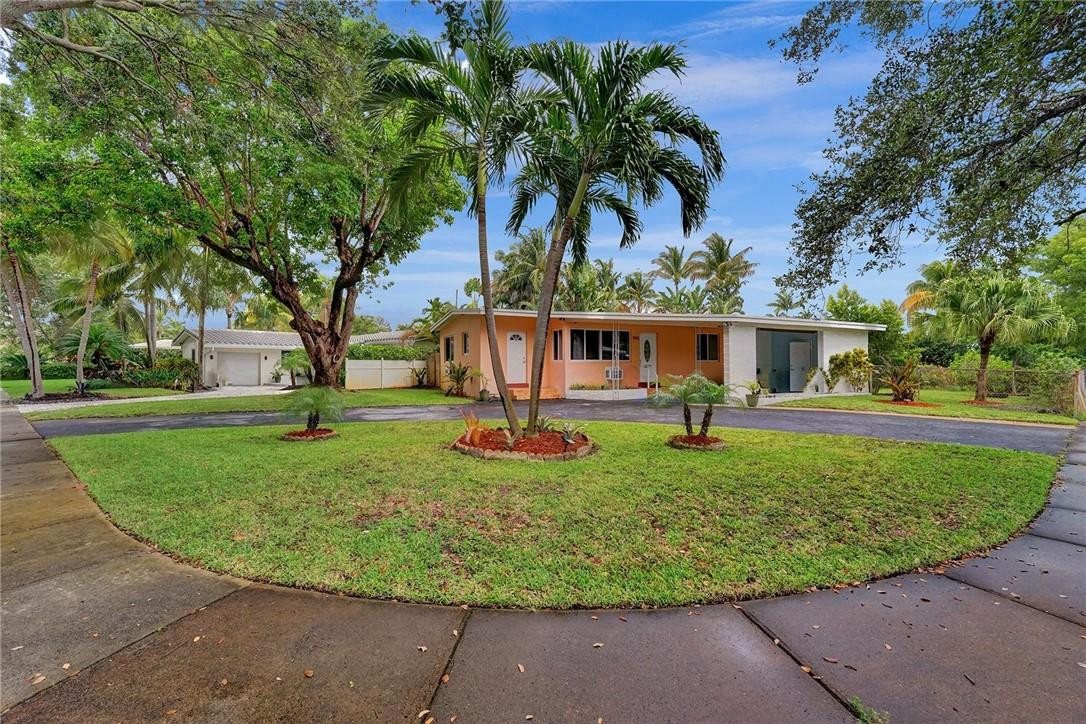 Poinsettia Heights - Residential