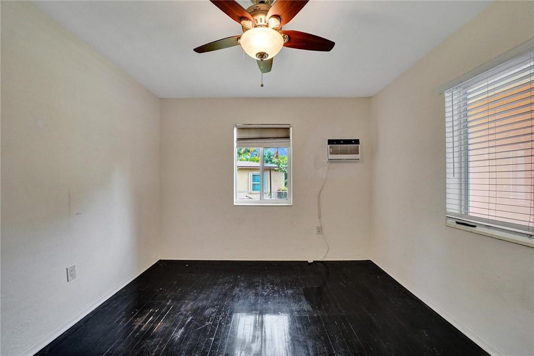 Poinsettia Heights - Residential