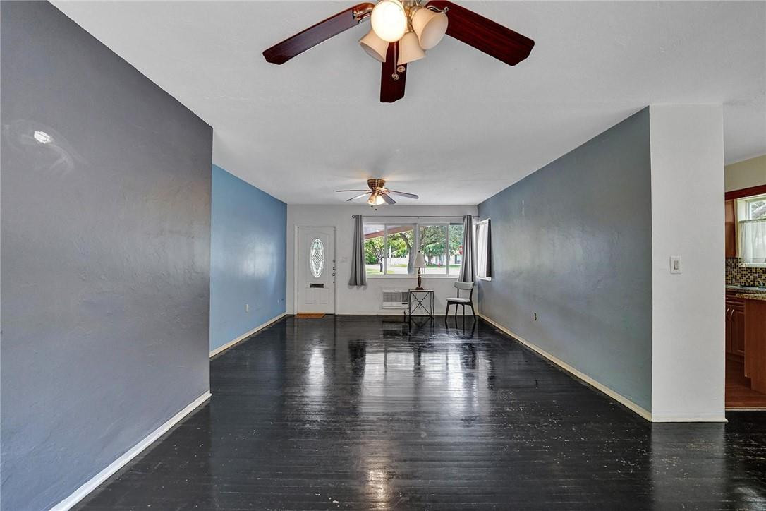 Poinsettia Heights - Residential