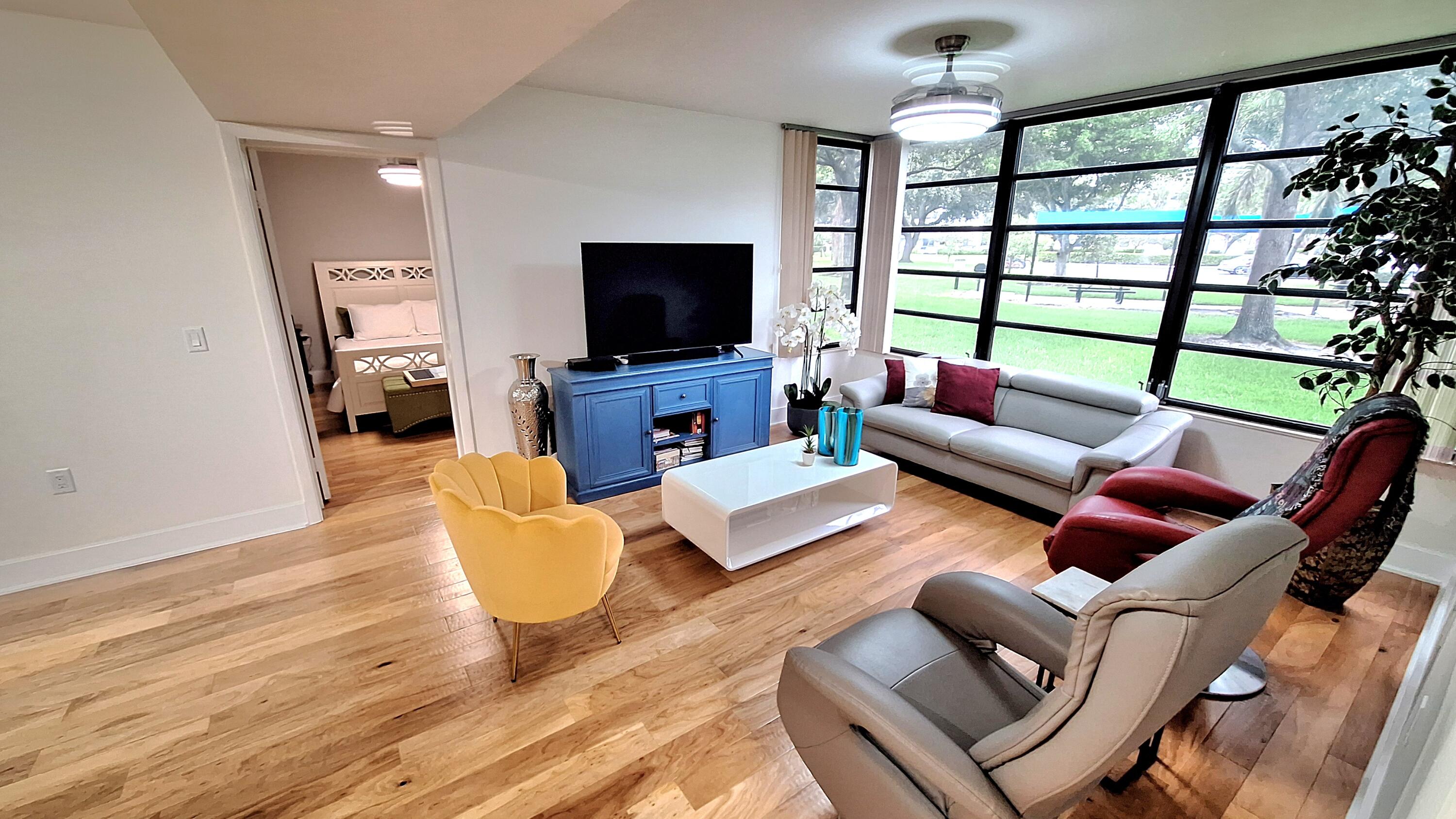 CONDO 19 OF WHITEHALL CONDOS - Residential