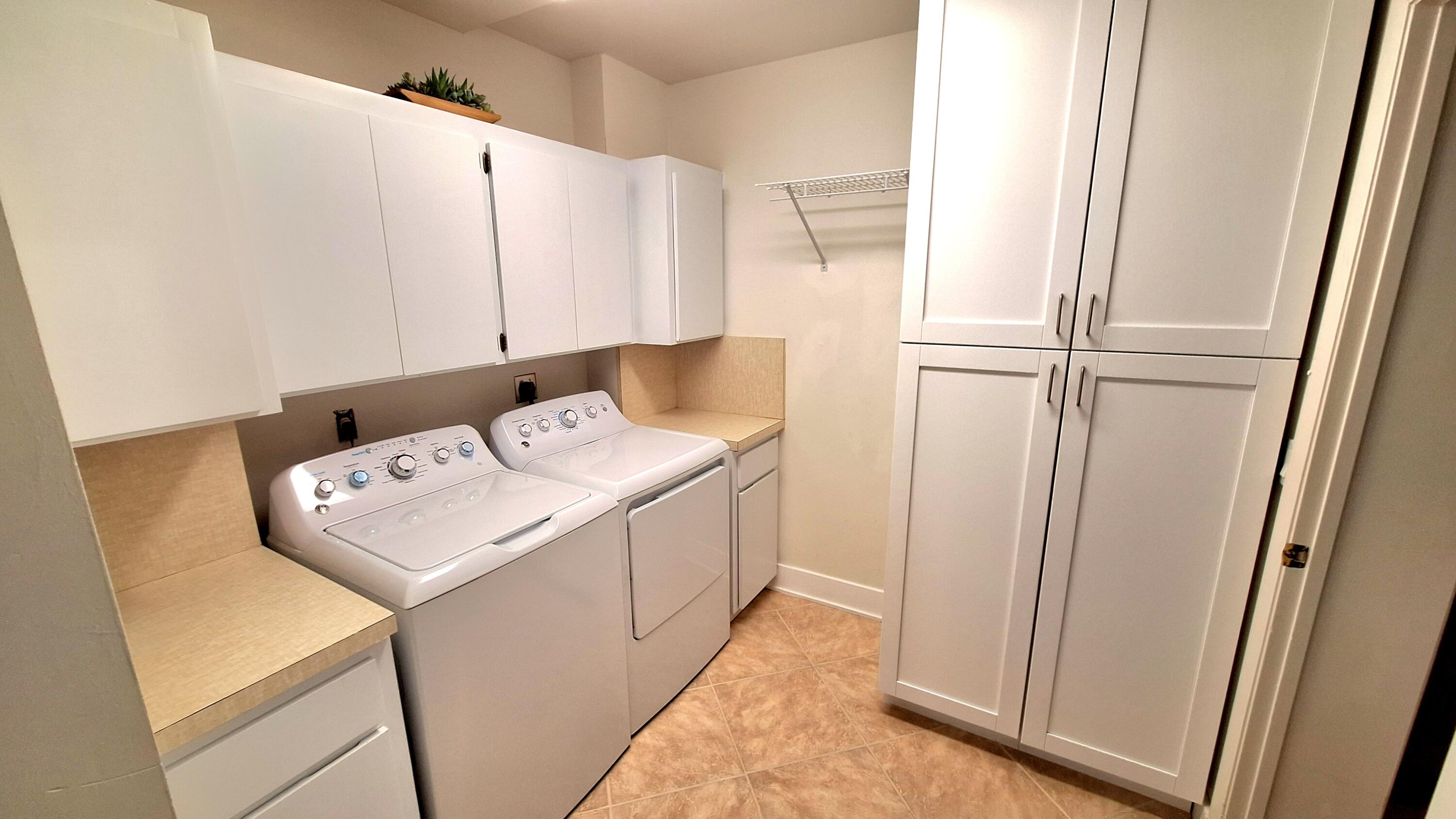 CONDO 19 OF WHITEHALL CONDOS - Residential