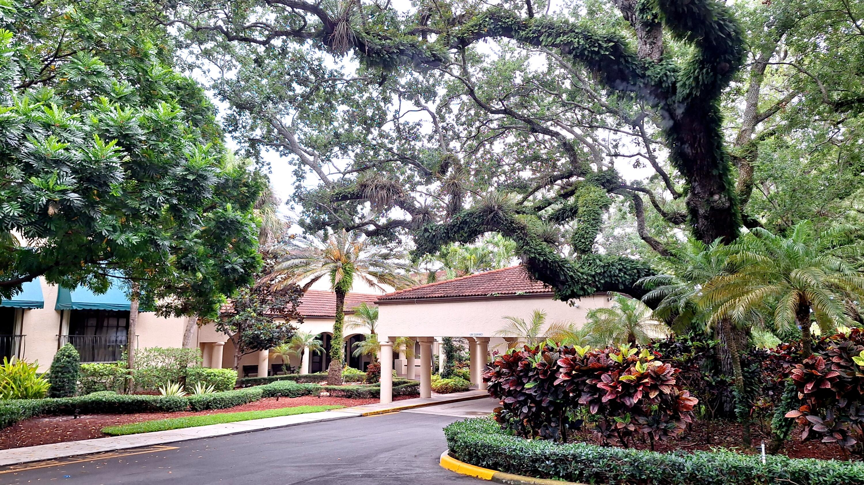 CONDO 19 OF WHITEHALL CONDOS - Residential