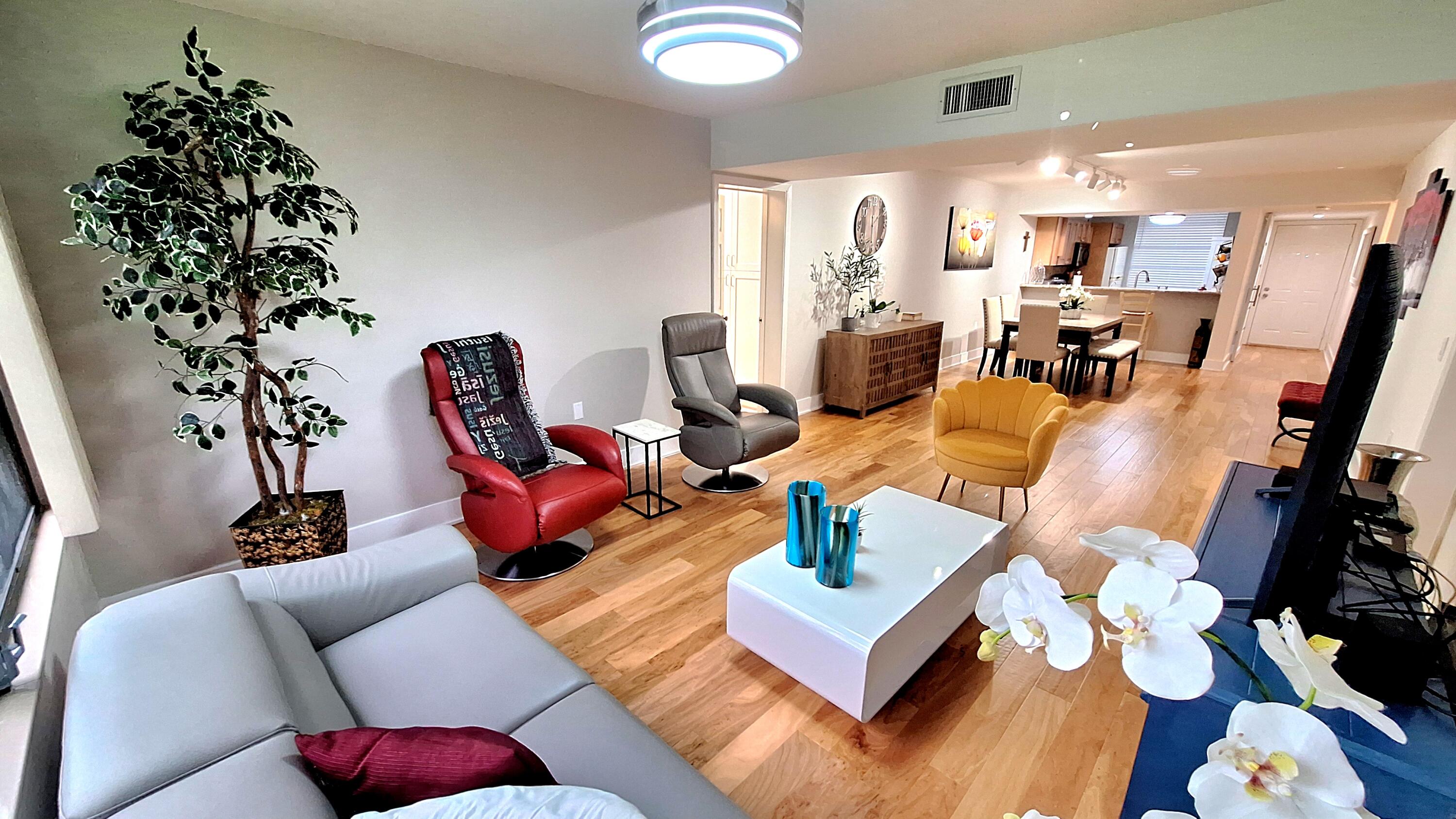 CONDO 19 OF WHITEHALL CONDOS - Residential