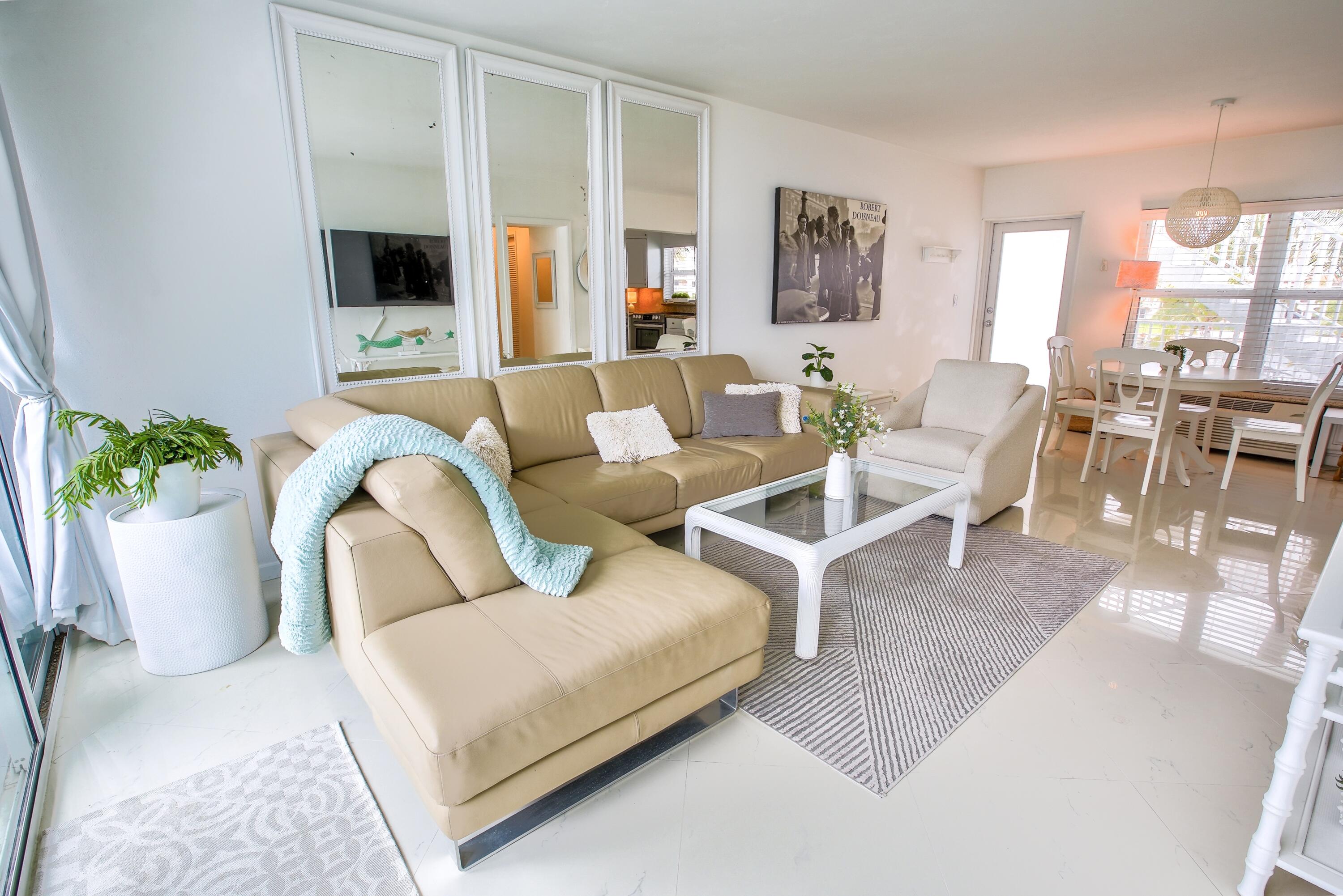 HILLSBORO MILE OCEAN APTS SEC 2 - Residential