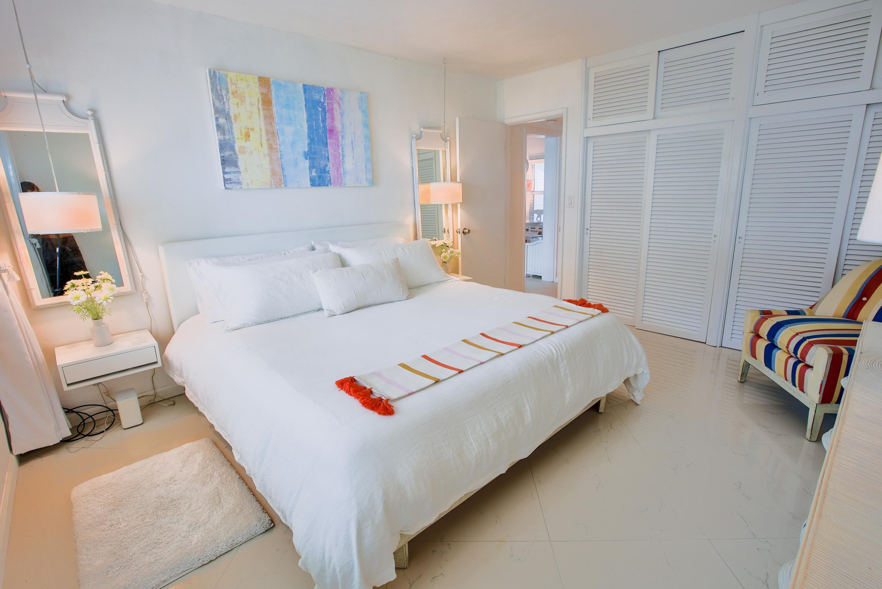 HILLSBORO MILE OCEAN APTS SEC 2 - Residential