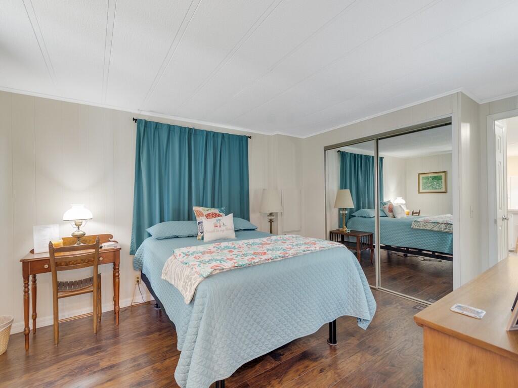 Pinelake Village - Residential