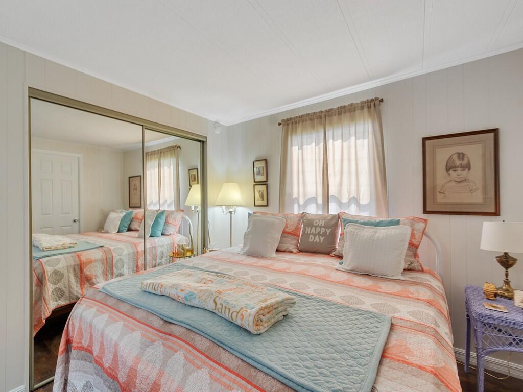 Pinelake Village - Residential