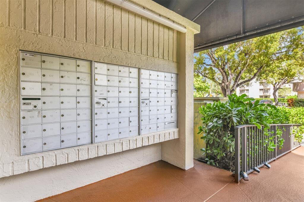 CORAL SPRINGS TOWER CLUB - Residential Lease