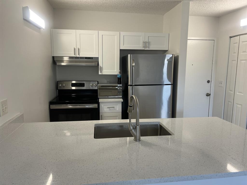 CORAL SPRINGS TOWER CLUB - Residential Lease