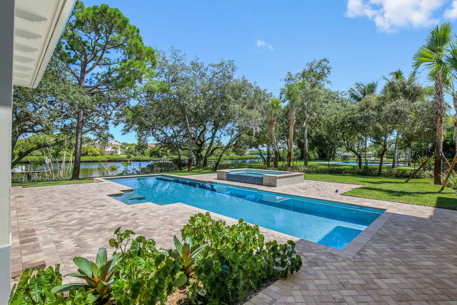 JUPITER RIVER ESTATES - Residential