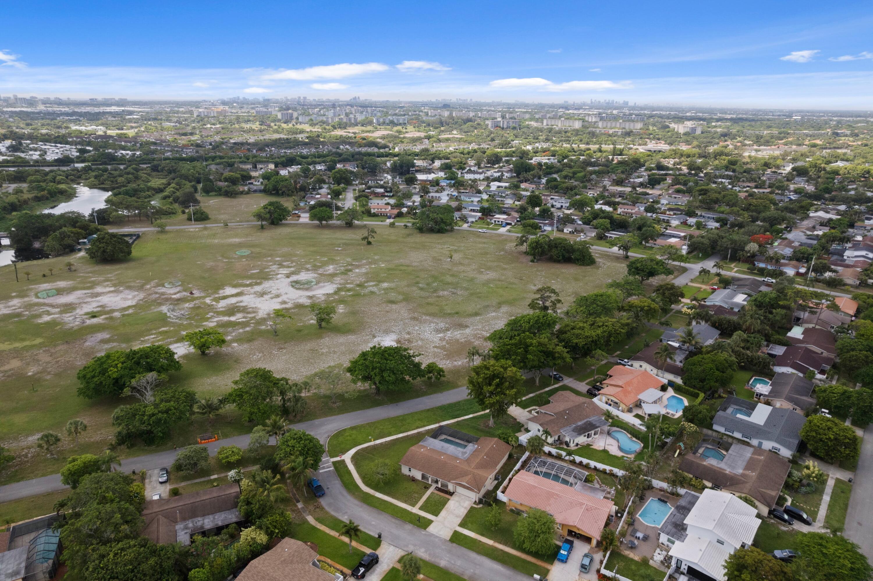 COCONUT CREEK 11TH SEC - Residential